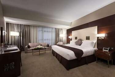 Holiday Inn Aziziah hotel makkah